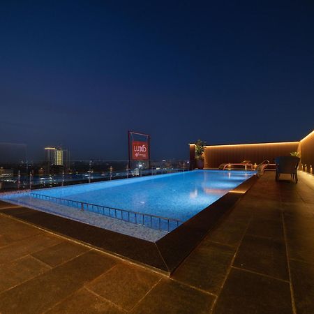 Luxo Kochi Hotel Luaran gambar