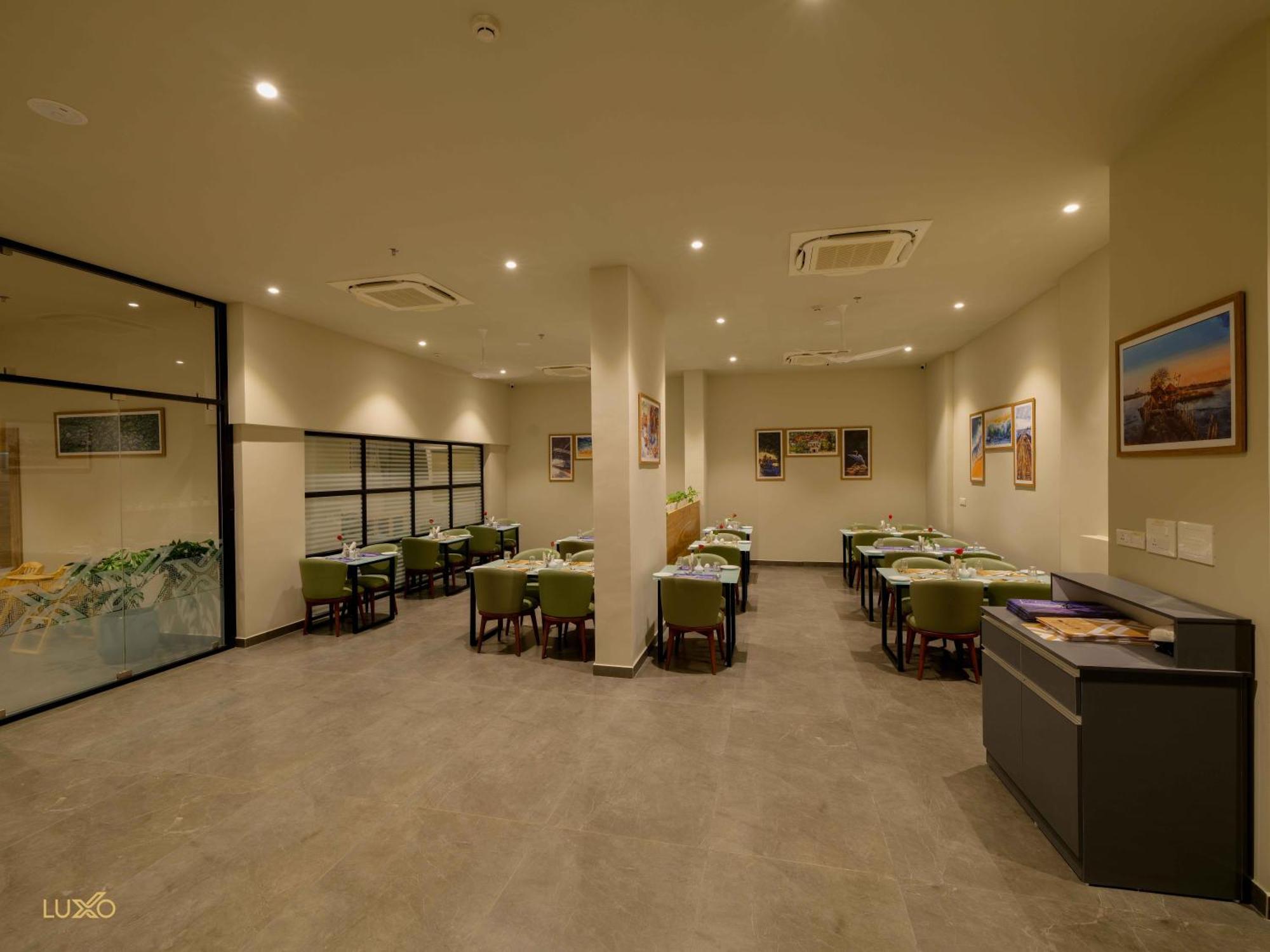 Luxo Kochi Hotel Luaran gambar