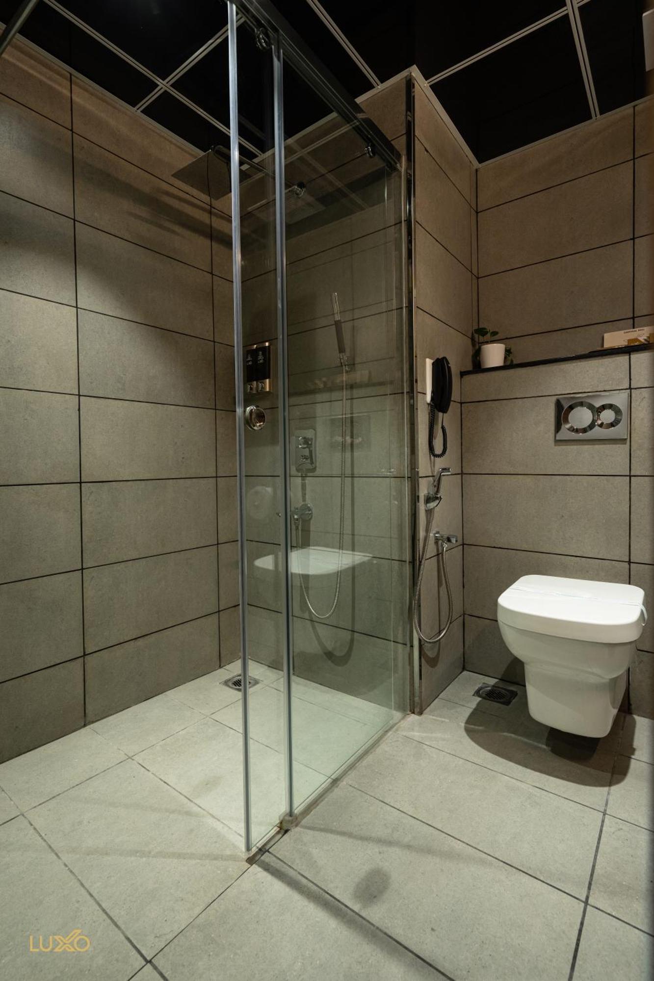 Luxo Kochi Hotel Luaran gambar