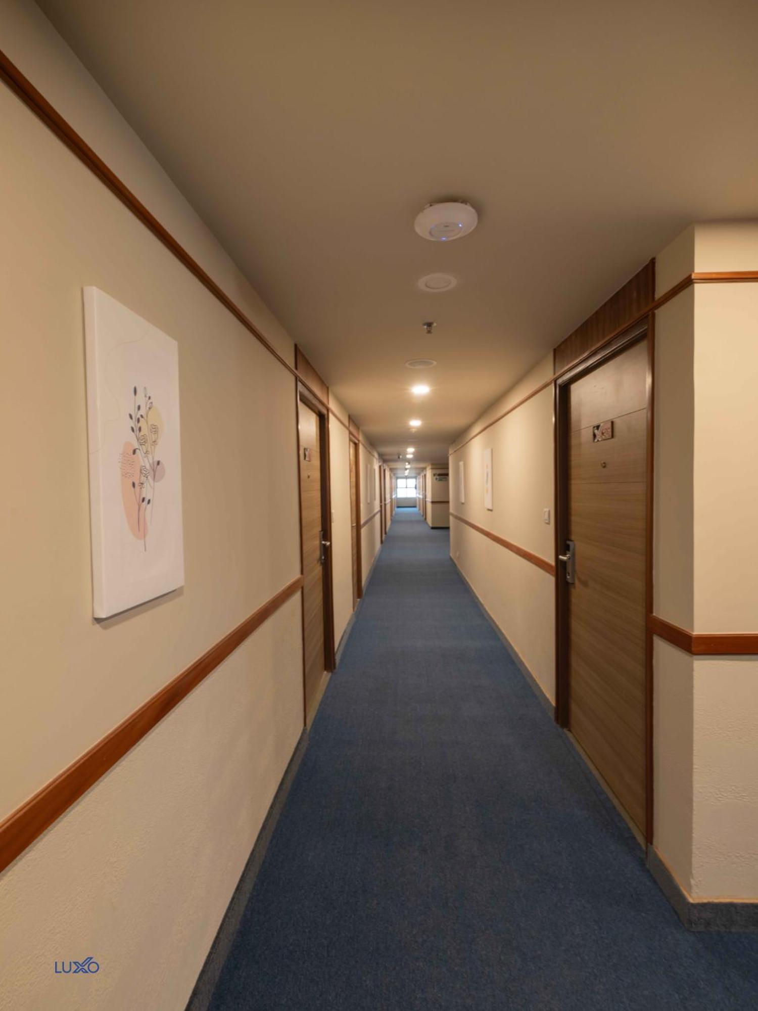Luxo Kochi Hotel Luaran gambar