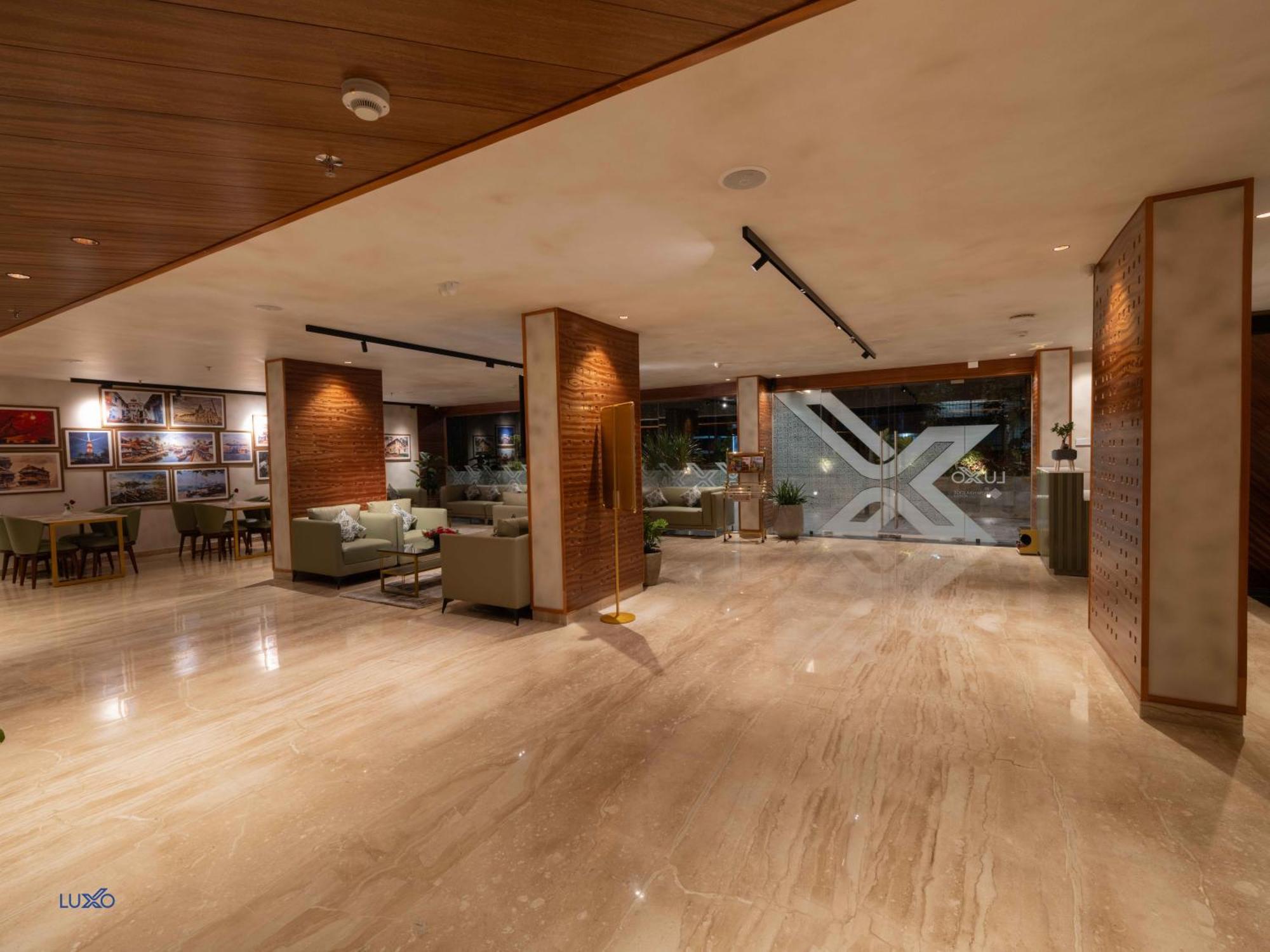 Luxo Kochi Hotel Luaran gambar
