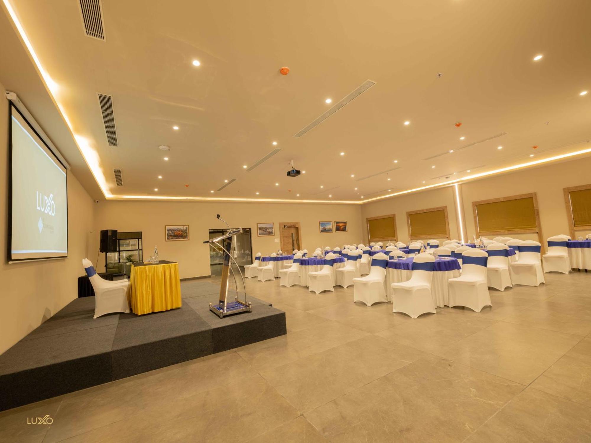 Luxo Kochi Hotel Luaran gambar