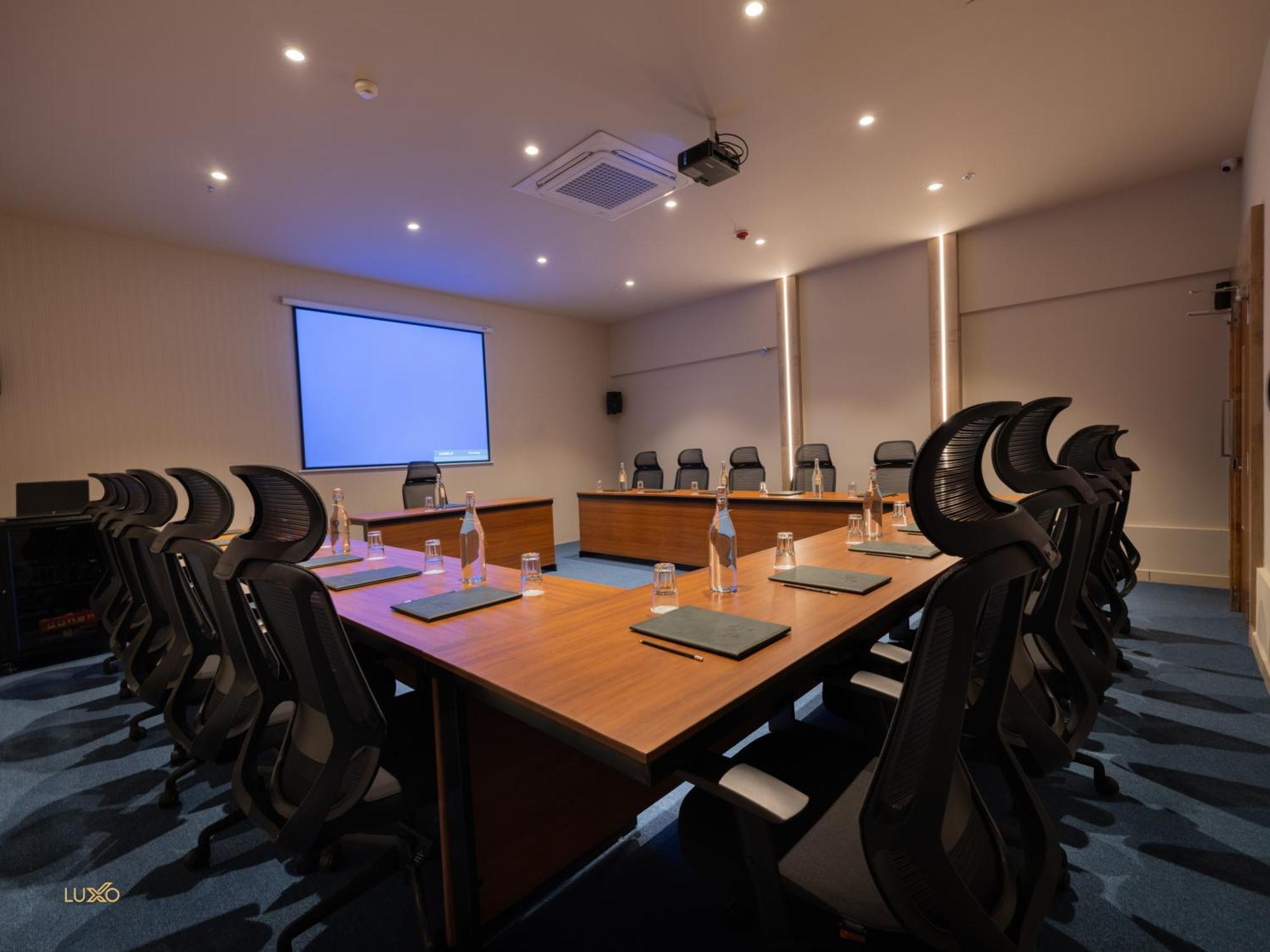 Luxo Kochi Hotel Luaran gambar
