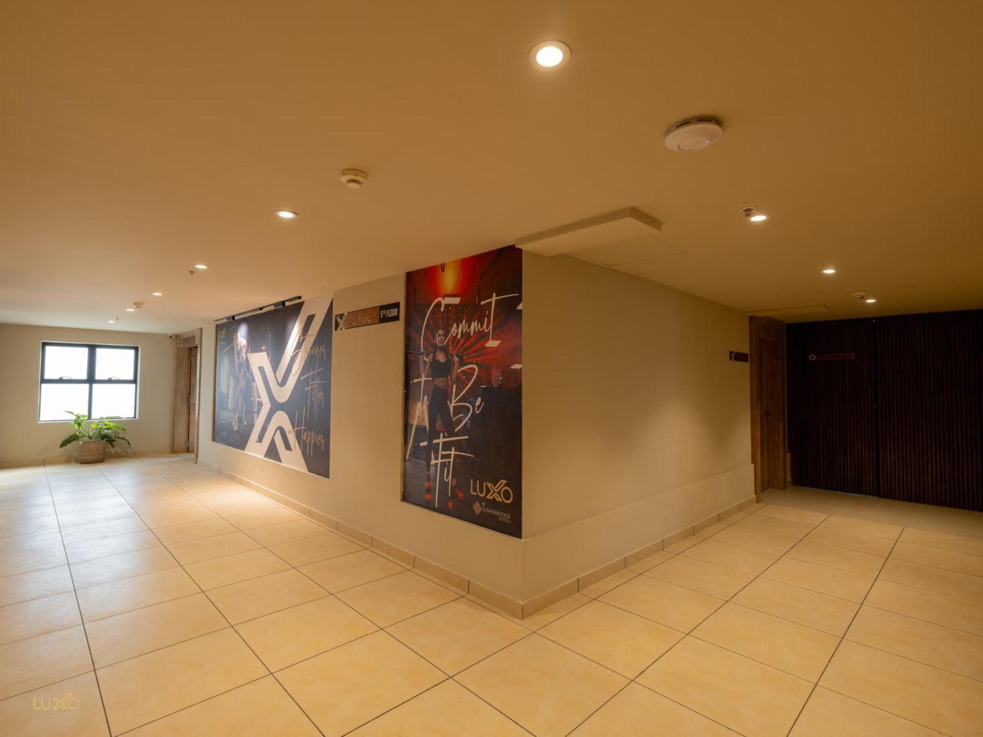 Luxo Kochi Hotel Luaran gambar