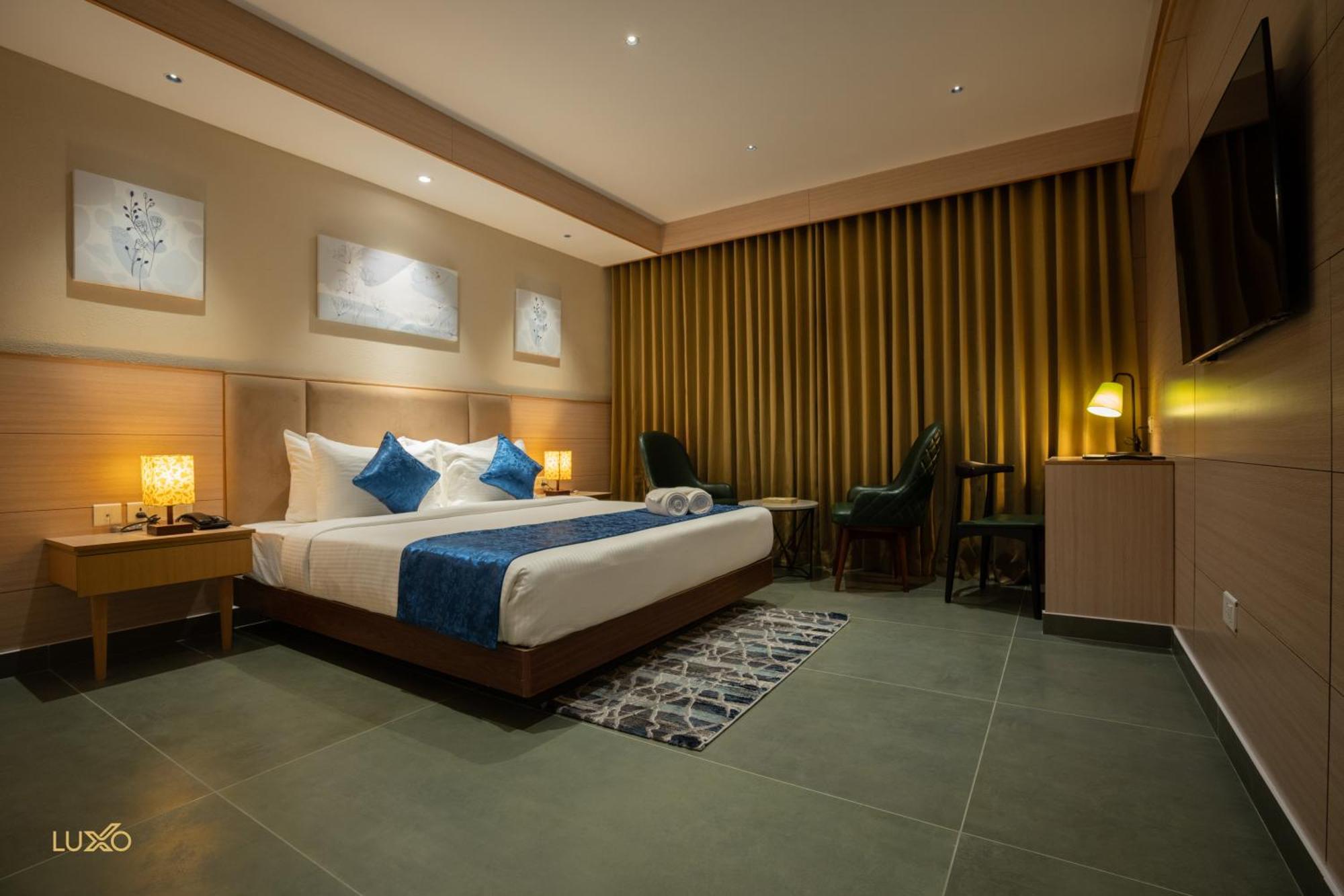 Luxo Kochi Hotel Luaran gambar
